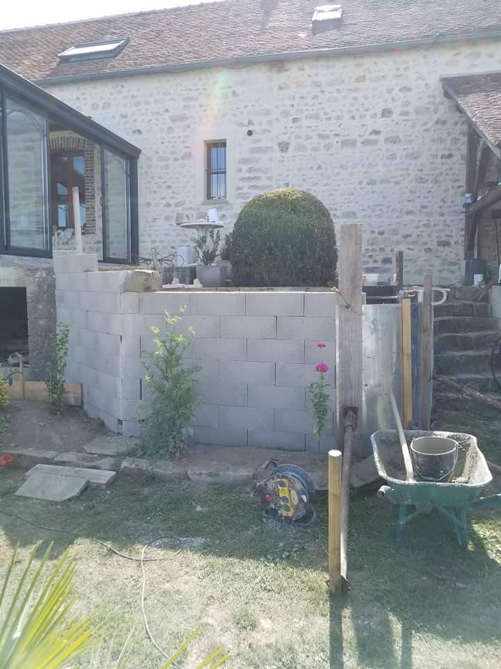 mur
