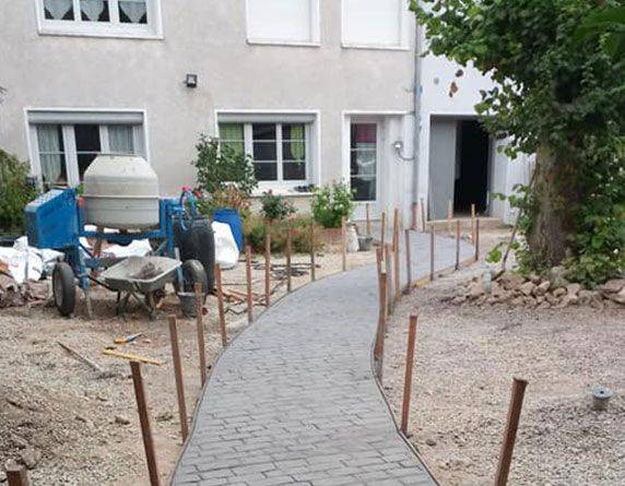 chemin en construction